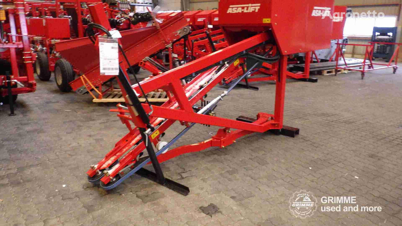 new Asa-Lift CM-100C  carrot harvester