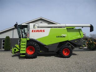 Claas LEXION 750 Gårdmaskine med valgfrit skærebord V900 eller V1200 grain harvester