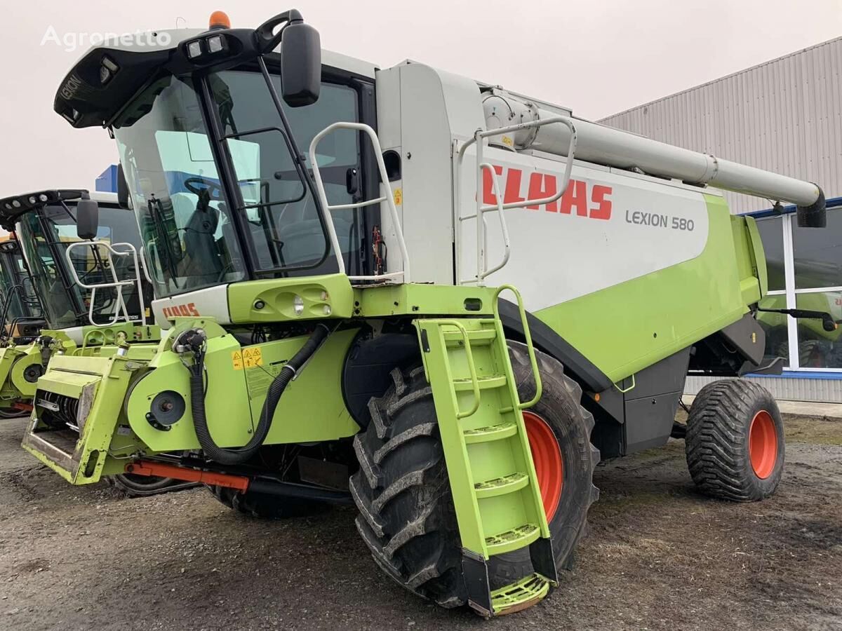 Claas Lexion 580 grain harvester