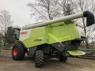 Claas Lexion 760 grain harvester