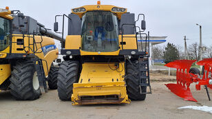 New Holland CX 6090 grain harvester