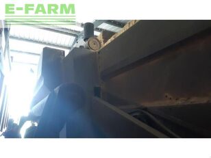 New Holland tx32 grain harvester