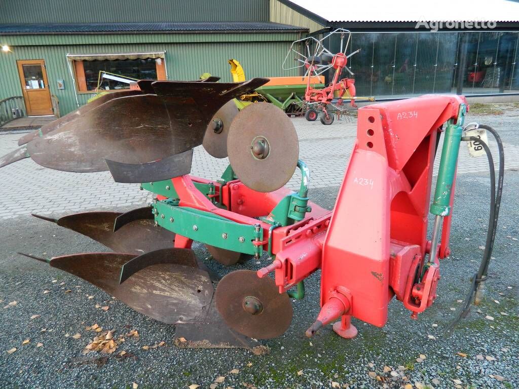 Kverneland 2k reversible plough