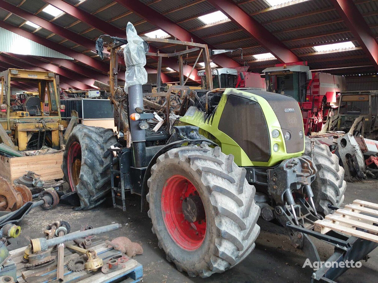 Claas Axion 840 wheel tractor