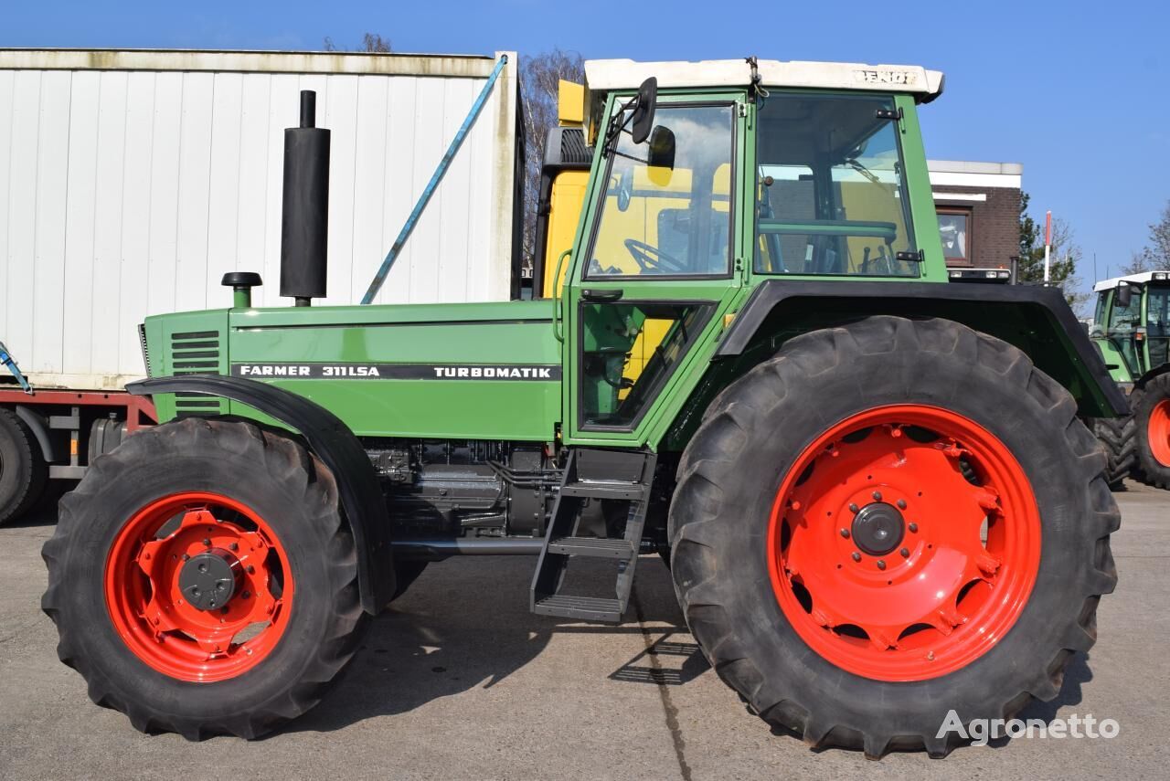 Fendt Farmer 311 LSA wheel tractor