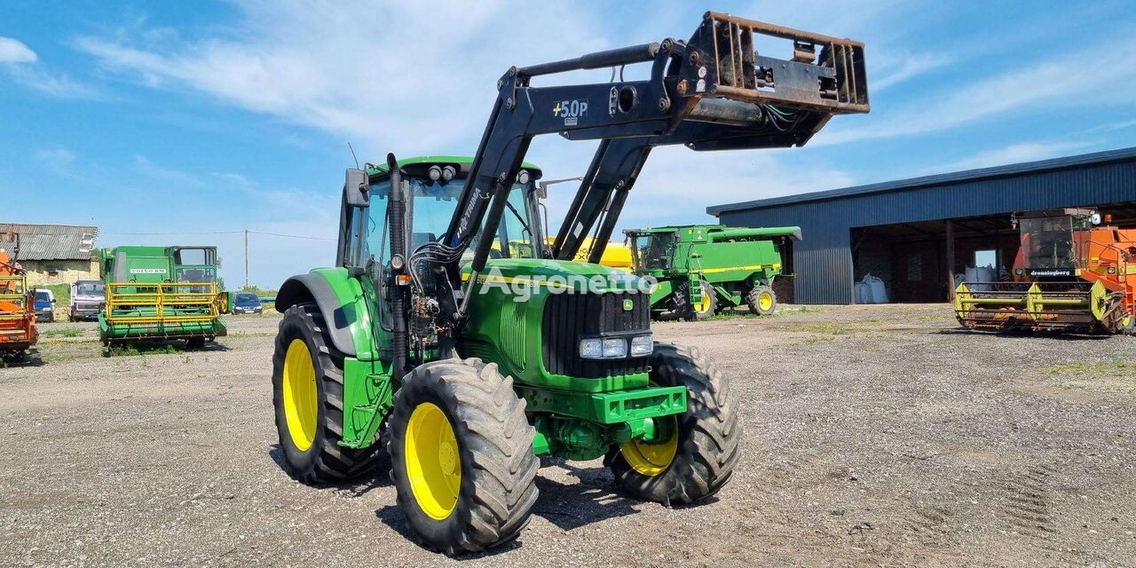 John Deere 6820 PREMIUM wheel tractor