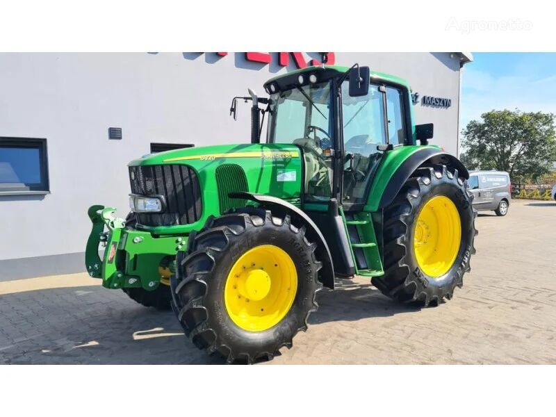 John Deere 6920 wheel tractor