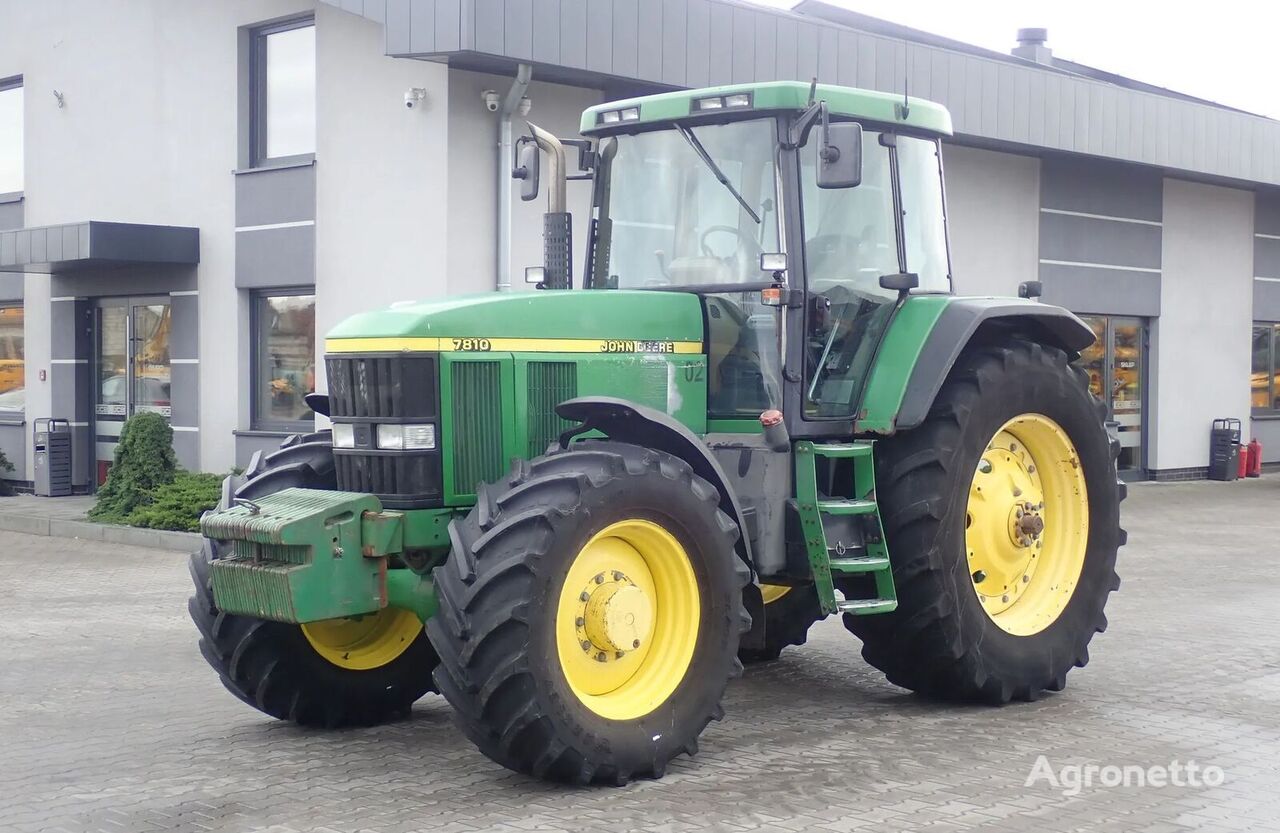 John Deere 7810 wheel tractor
