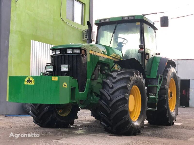 John Deere 8410 wheel tractor