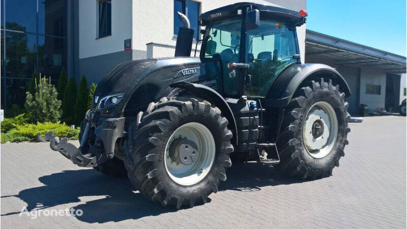 Valtra s394 wheel tractor